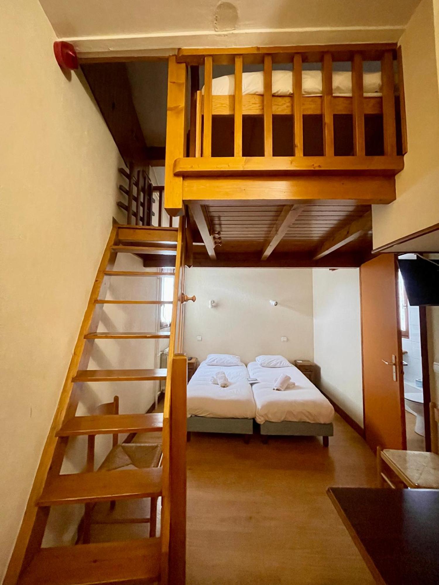 Hotel Le Montblanc Flumet Esterno foto