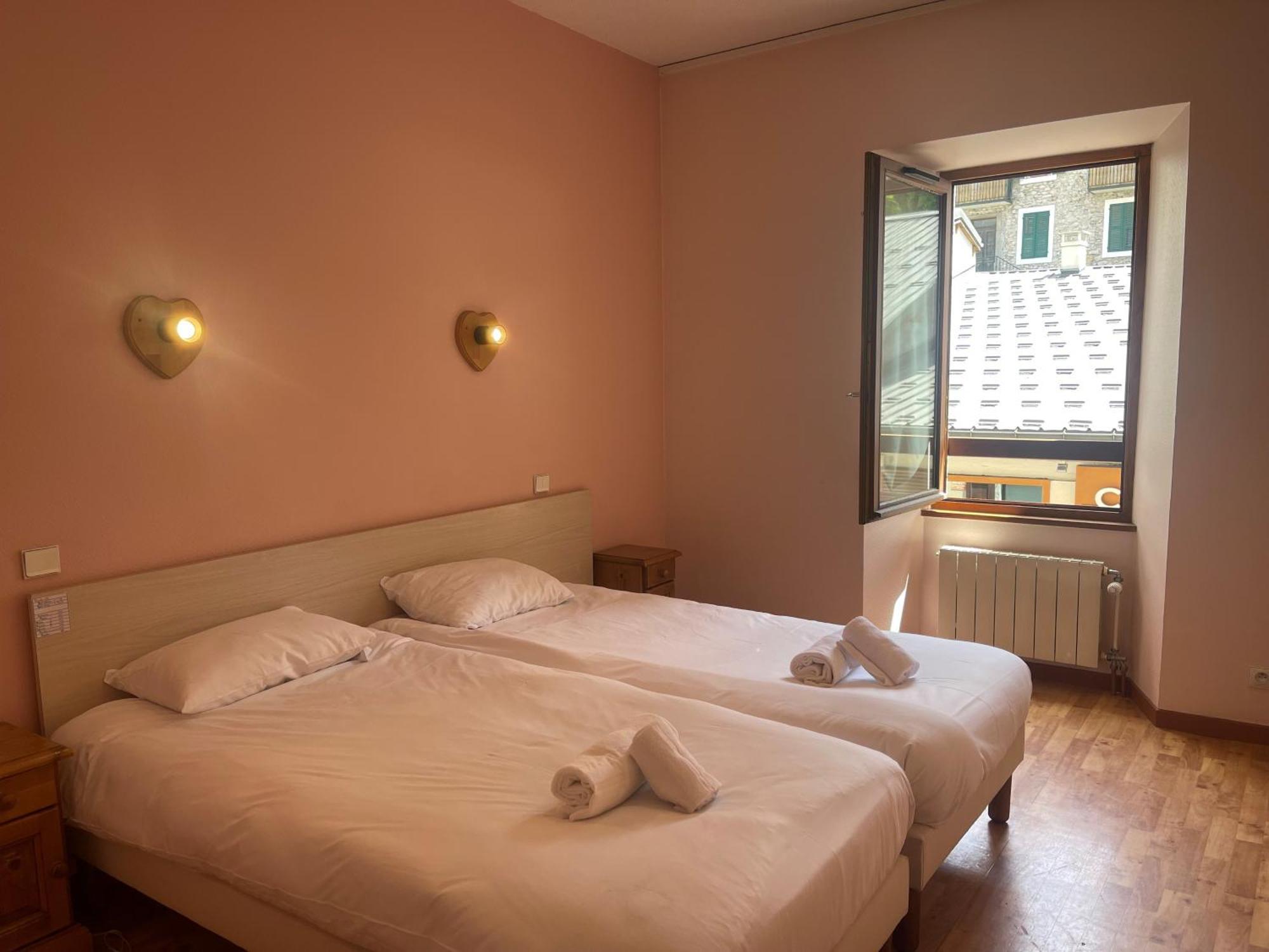 Hotel Le Montblanc Flumet Esterno foto