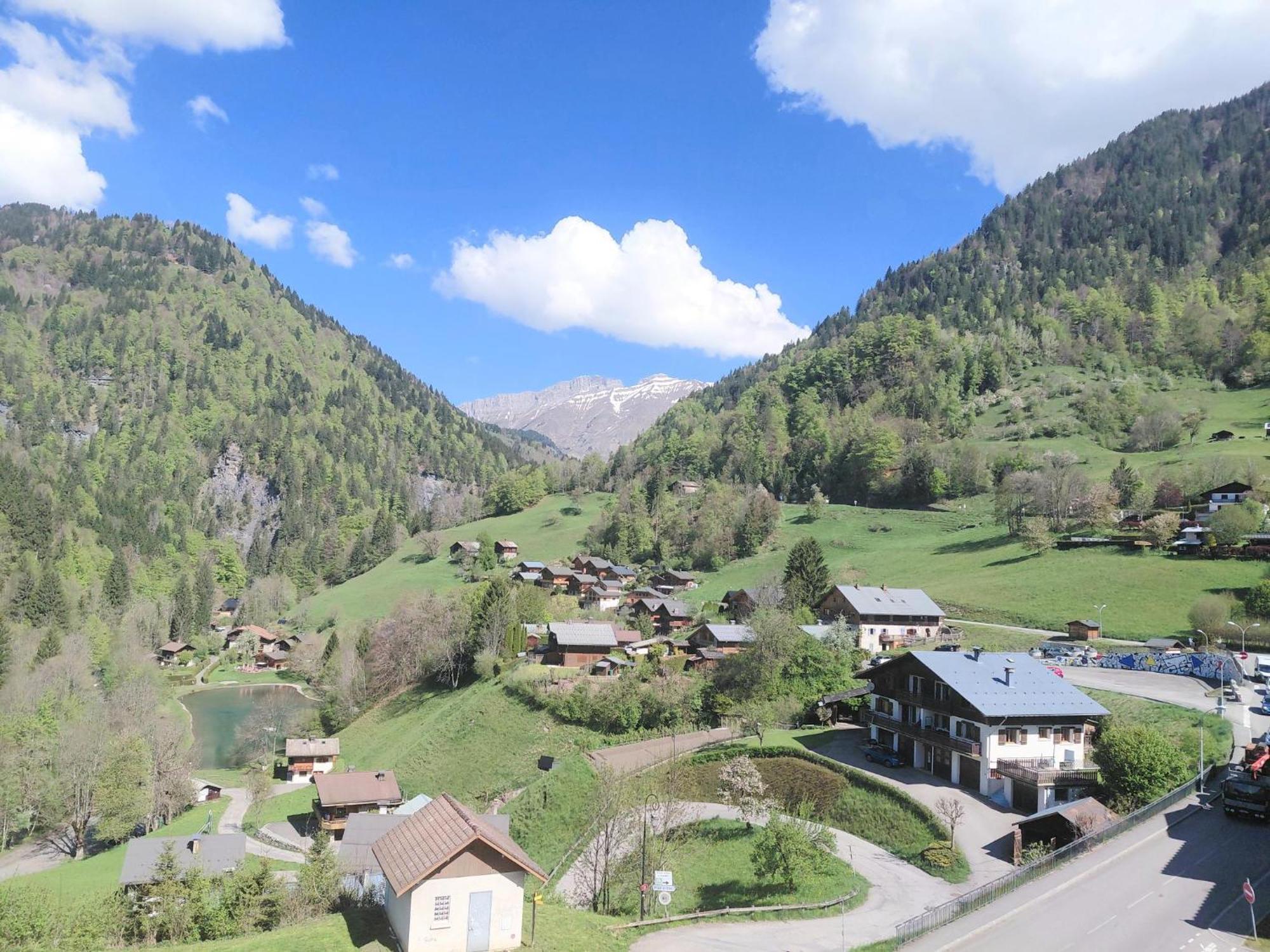 Hotel Le Montblanc Flumet Esterno foto